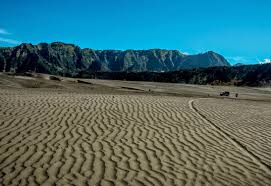 Mengunjungi Pasir Berbisik Bromo