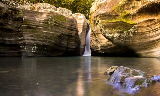 Air Terjun Luweng Sampang