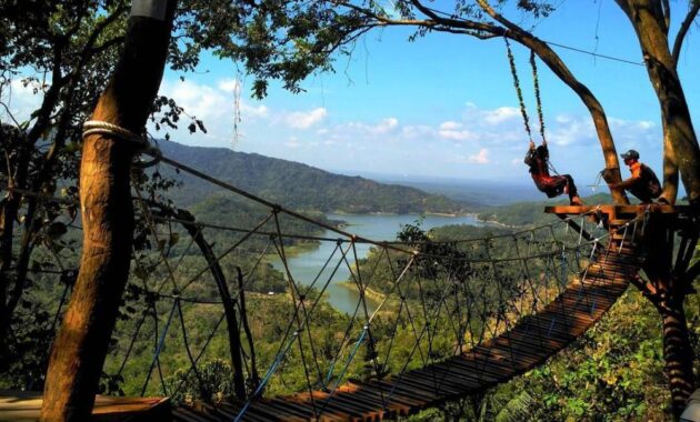Puncak Bukit Cendana Jogjakarta